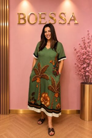 Tropische groene maxi jurk dames met papegaai print en steekzakken – Boessa Mode