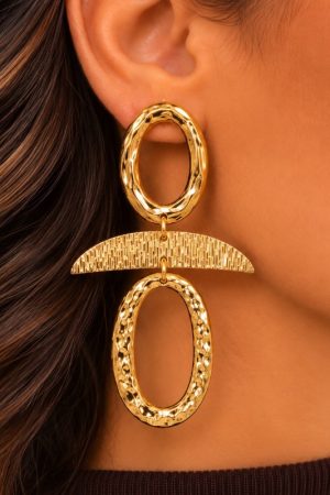 Dubbele goudkleurige oorbellen Double Ring Gold met elegant ringdesign
