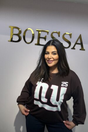 Sweater EST.25 NY in choco en groen – casual trui – Boessa Mode