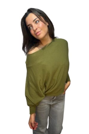 Vlinder trui voor dames in one size, passend tot maat 42/44, gemaakt van superzachte viscosemix.