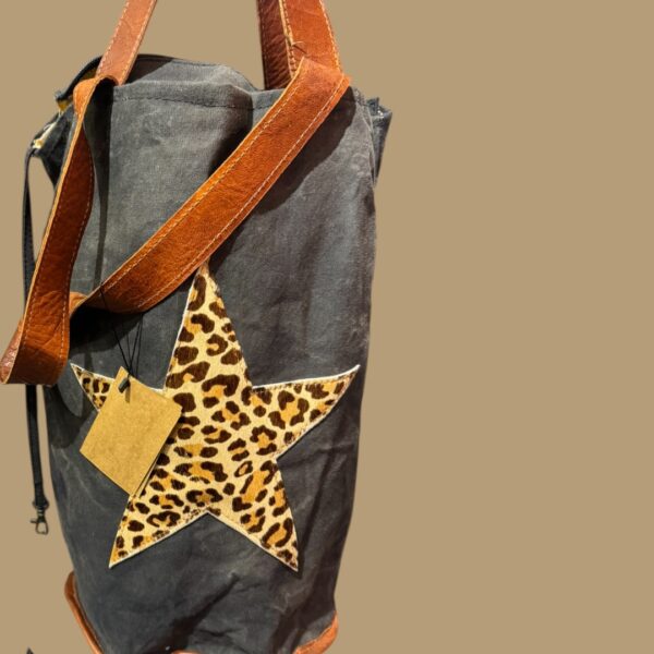 Mycha Canvas Tas – Unieke Handgemaakte Handbagagetas