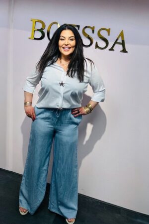 Lichtblauwe Losvallende Jeansbroek van Viscose – Elastische Tailleband & Strikkoord Azzurro