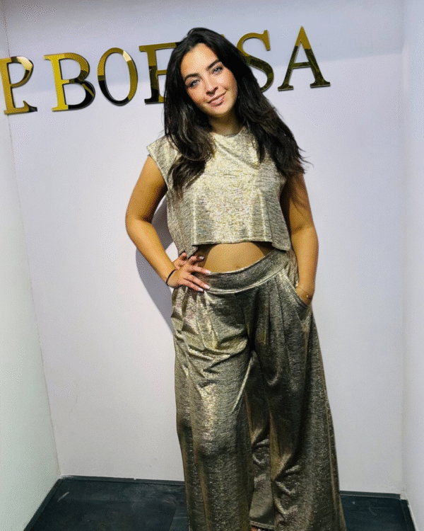 Gouden dames set – wijde bandplooibroek met steekzakken + cropped top | Luxe zomerlook