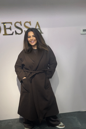 Oversized trenchcoat dames – one size jas in donkerbruin met ceintuur en zakken