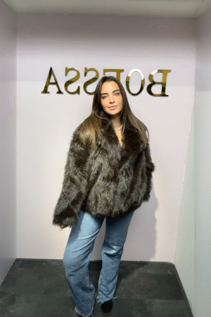 korte-faux-fur-donkerbruine-jas