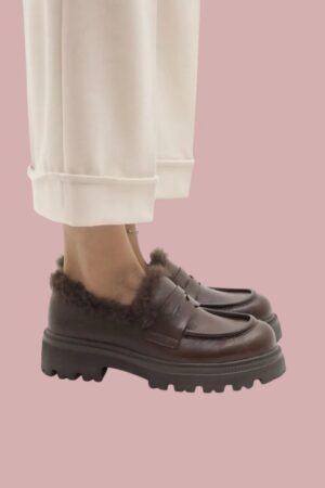 Wollen damesinstapper Luna in zwart met warme voering, zijaanzicht