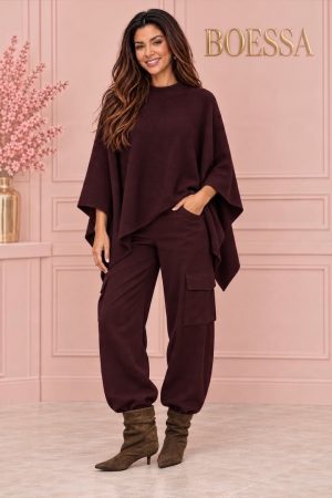 Cape trui dames met col en vlindermouwen diep burgundy – Boessa Mode