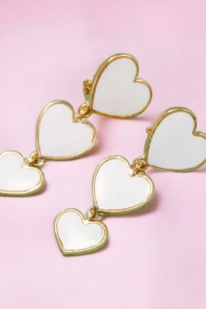 Drie dubbel hart oorbel wit